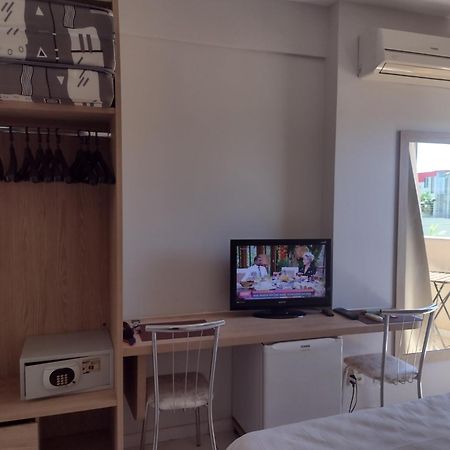 Aparthotel Golden Dolphin Express Caldas Novas Esterno foto
